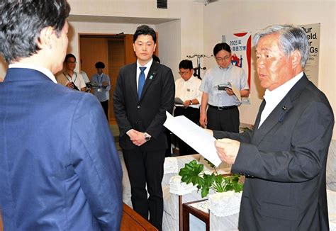 兵庫県知事への百条委、傍聴求め列 「真相知りたい」県民の関 .